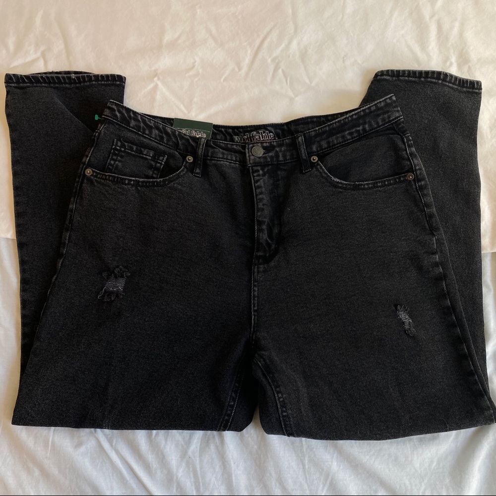 Black high rise mom jean